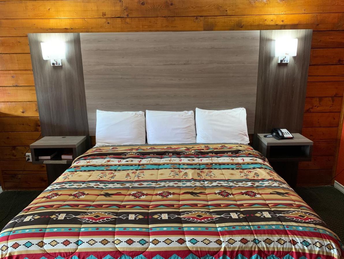 Log Cabin Inn Bay Minette Eksteriør bilde